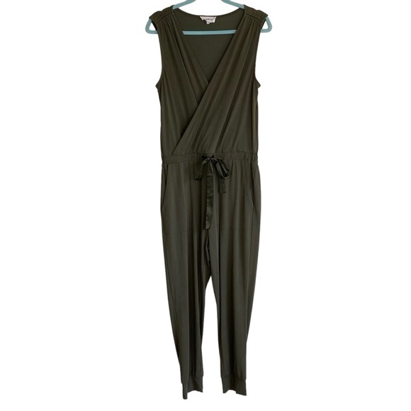 Heartloom Rivky Knit Jumpsuit Jogger Style Surplice Front Olive Green Sz M - Picture 3 of 15